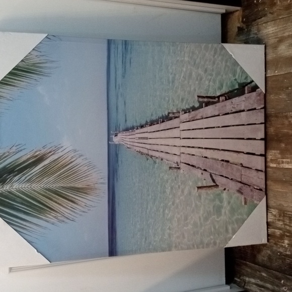 A beach painting. - Picture 2 of 3